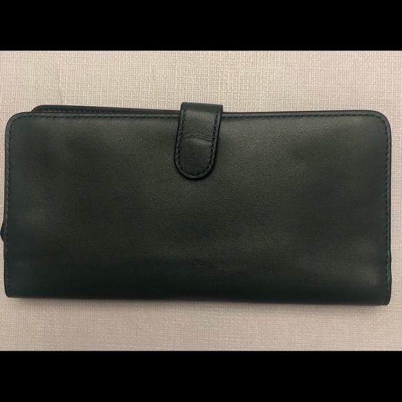 COACH wallet in deep green - Picture 2 of 4